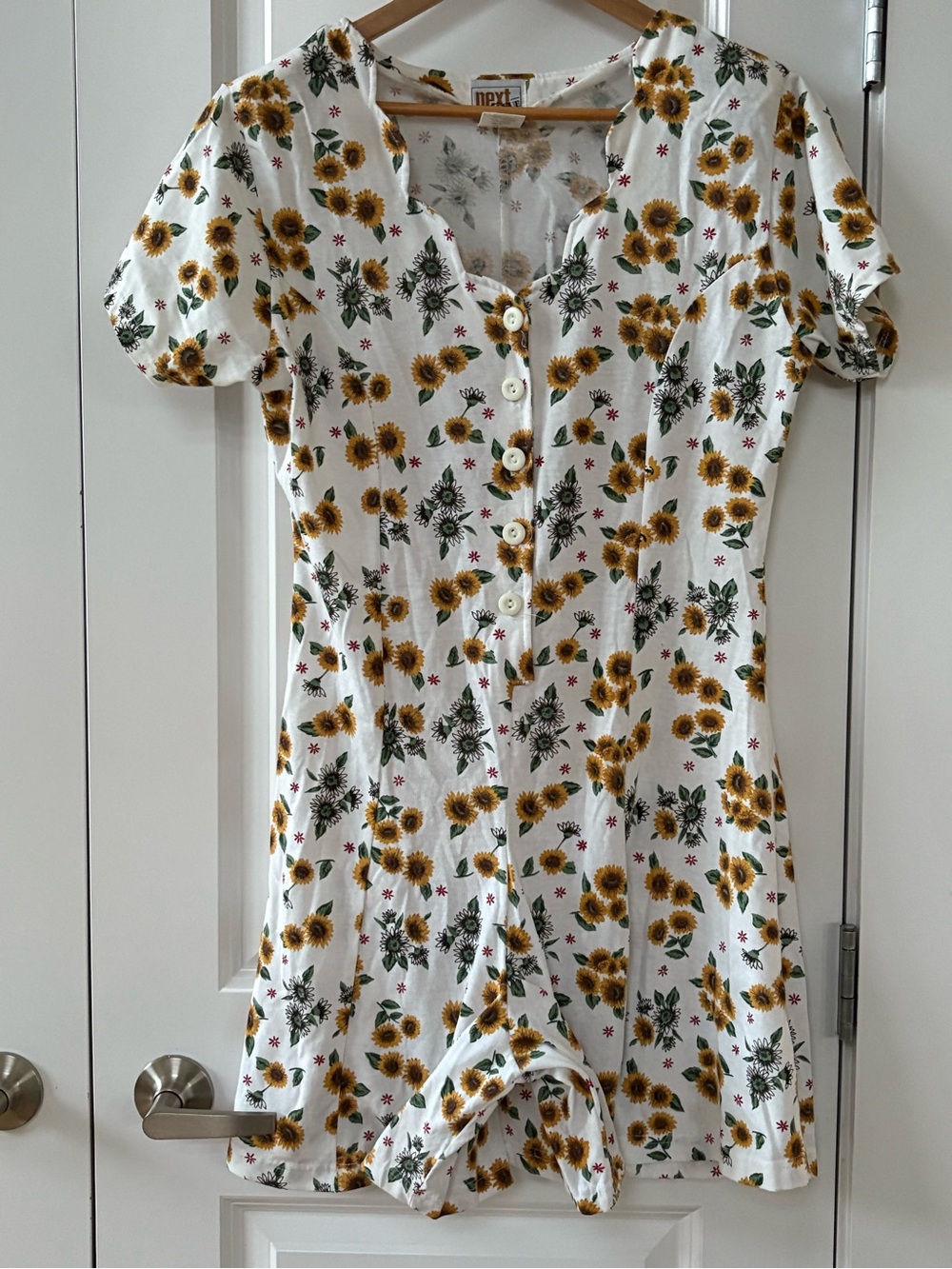 Vintage 90s Sunflower Button-Front Romper in White and Yellow Women’s XL